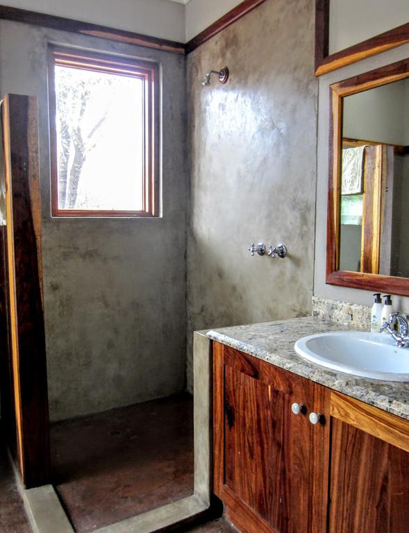 Chumbi Bush House Villa Hluhluwe Ruang foto