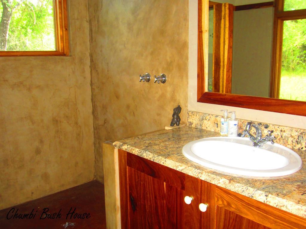 Chumbi Bush House Villa Hluhluwe Ruang foto